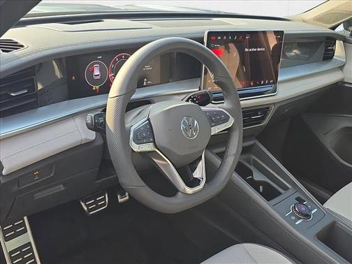 2025 Volkswagen Tiguan 2.0T SE R-Line Black