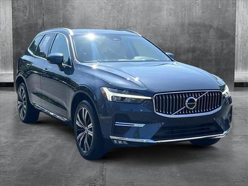 2022 Volvo XC60 B6 Inscription