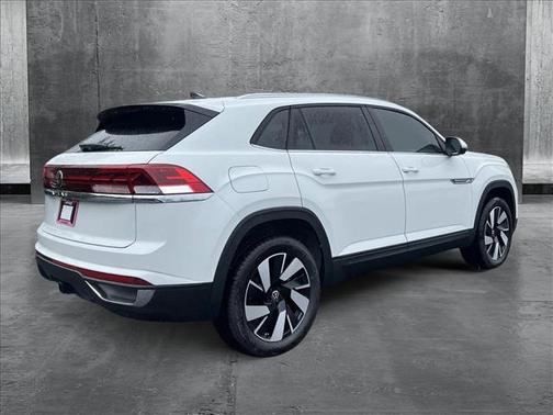 2025 Volkswagen Atlas Cross Sport 2.0T SE w/Technology