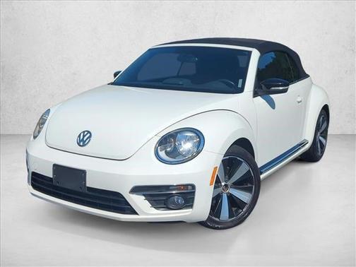 Candy White 2013 Volkswagen Beetle 2.0T