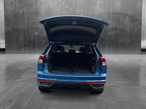2024 Volkswagen Atlas Cross Sport 2.0T SE w/Technology 4MOTION