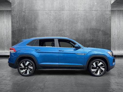 2024 Volkswagen Atlas Cross Sport 2.0T SE w/Technology 4MOTION
