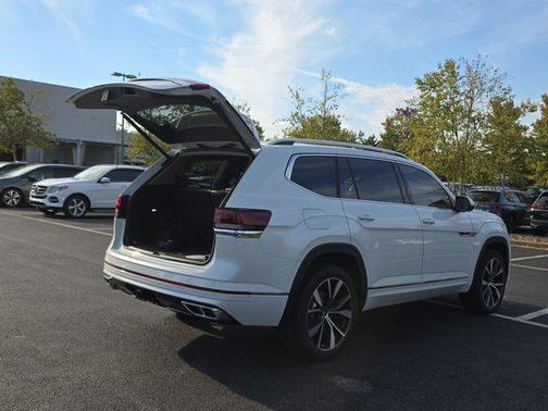 2026 Volkswagen Atlas 2.0T SEL Premium R-Line 4MOTION
