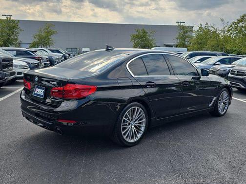 2019 BMW 530 530i