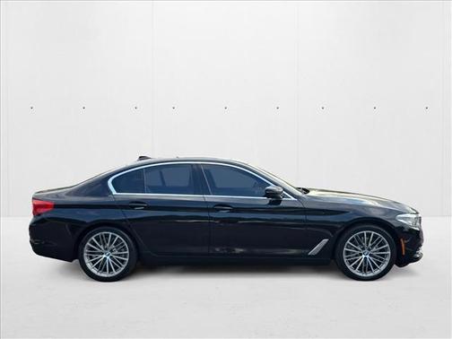 2019 BMW 530 530i
