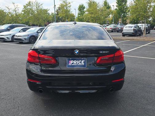2019 BMW 530 530i