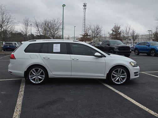 2015 Volkswagen Golf SportWagen TDI SEL 4-Door