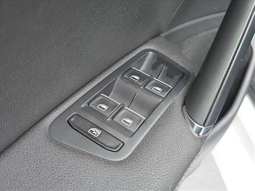 2015 Volkswagen Golf SportWagen TDI SEL 4-Door