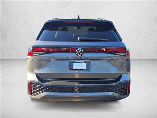 2025 Volkswagen Tiguan 2.0T SE R-Line Black