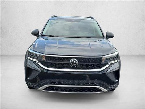 Platinum Gray Metallic 2024 Volkswagen Taos 1.5T S