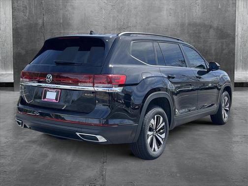 2025 Volkswagen Atlas 2.0T SE