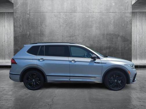 2024 Volkswagen Tiguan 2.0T SE R-Line Black 4MOTION