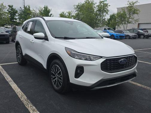 Oxford White 2023 Ford Escape PHEV Base