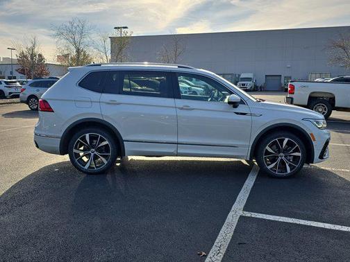 2023 Volkswagen Tiguan 2.0T SEL R-Line 4MOTION