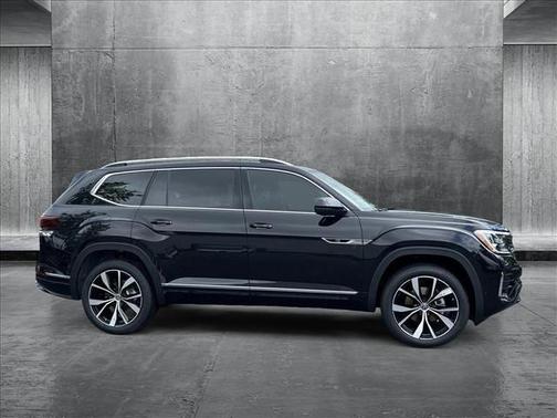 2025 Volkswagen Atlas 2.0T SEL Premium R-Line 4MOTION
