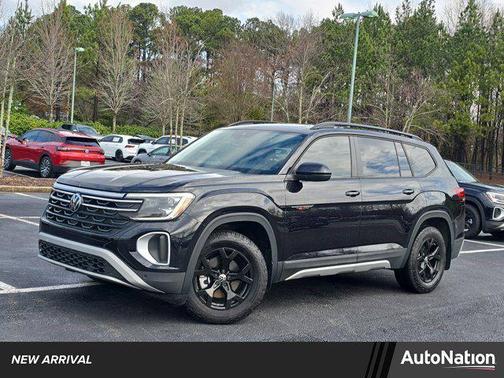 2024 Volkswagen Atlas 2.0T SE w/Technology 4MOTION