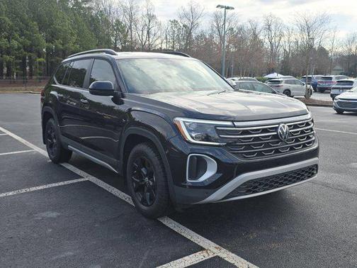 2024 Volkswagen Atlas 2.0T SE w/Technology 4MOTION