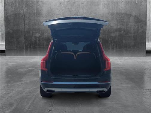 2021 Volvo XC90 T6 Inscription