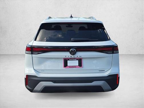 2025 Volkswagen Tiguan 2.0T SE 4MOTION