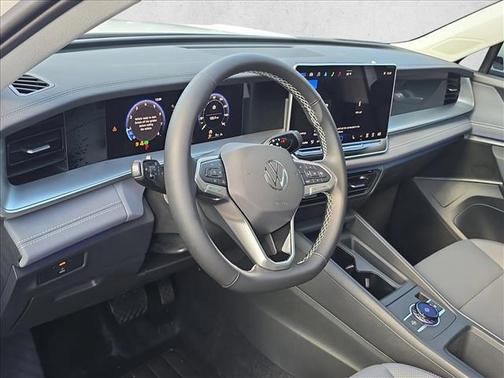 2025 Volkswagen Tiguan 2.0T SE 4MOTION