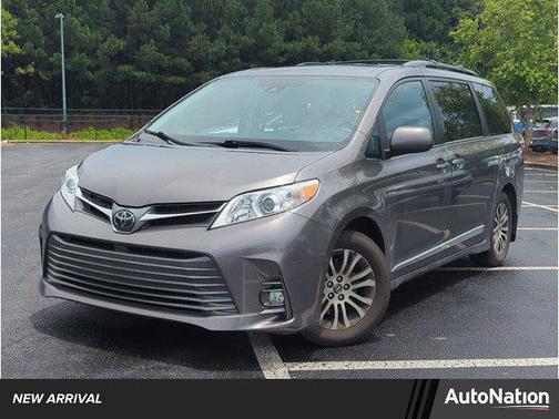2019 Toyota Sienna XLE Premium