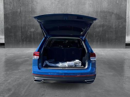 2025 Volkswagen Atlas 2.0T SE