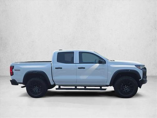 Summit White 2024 Chevrolet Colorado Trail Boss