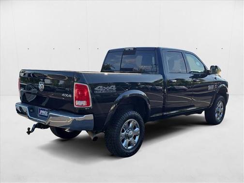 2018 RAM 2500 Laramie Crew Cab 4x4 6'4' Box