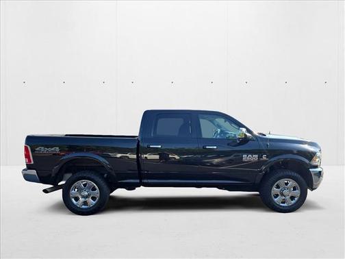 2018 RAM 2500 Laramie Crew Cab 4x4 6'4' Box