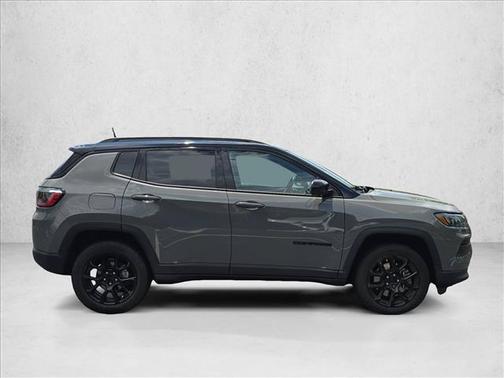 Sting-Gray Clearcoat 2023 Jeep Compass Latitude