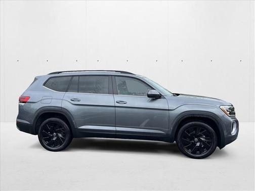 2025 Volkswagen Atlas 2.0T SE w/Technology 4MOTION