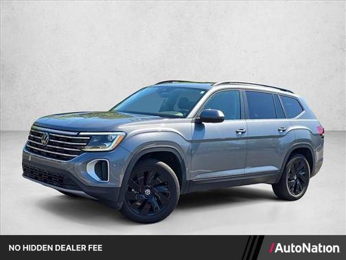 Platinum Gray Metallic 2024 Volkswagen Atlas 2.0T SE w/Technology