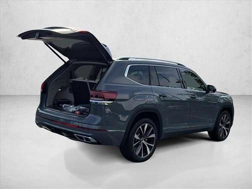 Pure Gray 2026 Volkswagen Atlas 2.0T SEL Premium R-Line 4MOTION