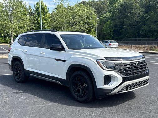 2024 Volkswagen Atlas 2.0T SEL