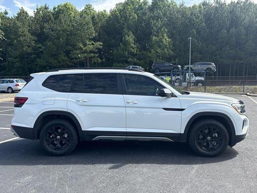 2024 Volkswagen Atlas 2.0T SEL