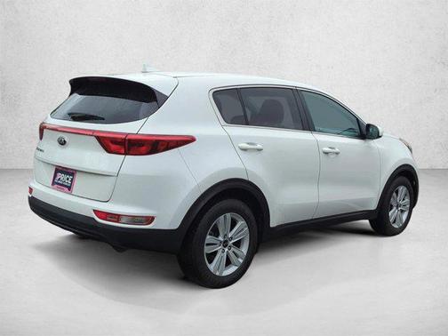 Clear White 2018 Kia Sportage LX