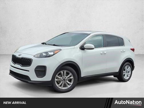 Clear White 2018 Kia Sportage LX