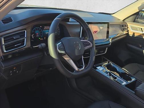 2026 Volkswagen Atlas 2.0T SE w/Technology 4MOTION