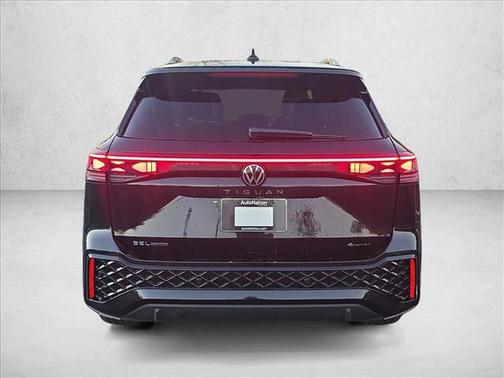 2026 Volkswagen Tiguan 2.0T SEL R-Line 4MOTION