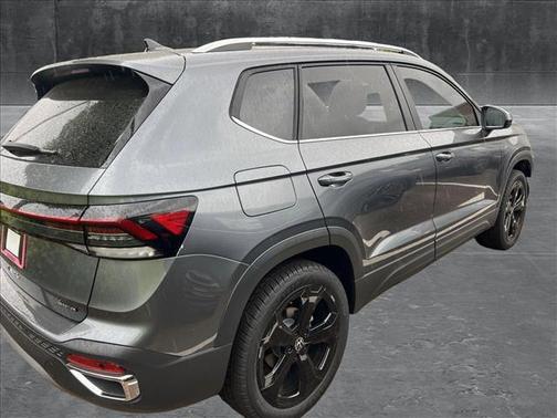 2025 Volkswagen Taos 1.5T SEL
