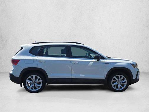 Pure White 2023 Volkswagen Taos 1.5T S