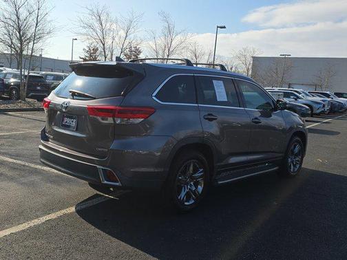2019 Toyota Highlander Limited Platinum