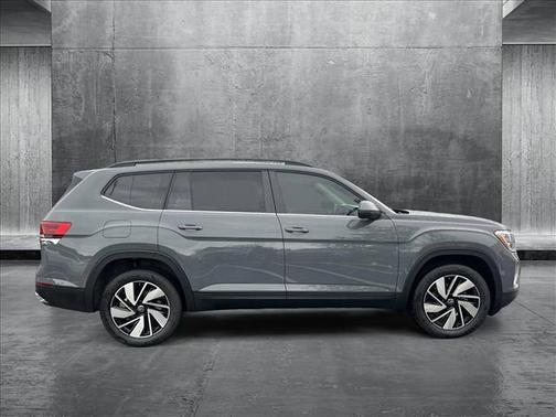 2025 Volkswagen Atlas 2.0T SE w/Technology 4MOTION