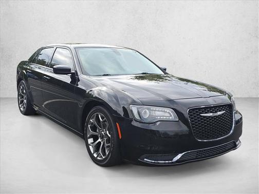 2018 Chrysler 300 Touring