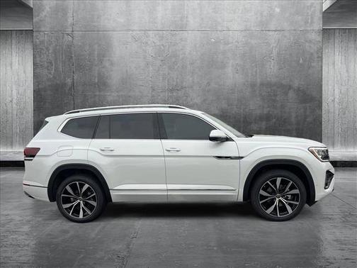 2025 Volkswagen Atlas 2.0T SEL Premium R-Line 4MOTION