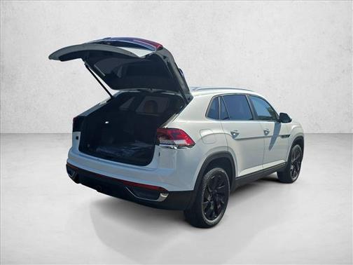 Opal White Pearl 2026 Volkswagen Atlas Cross Sport 2.0T SE w/Technology