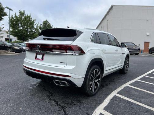 2025 Volkswagen Atlas Cross Sport 2.0T SEL Premium