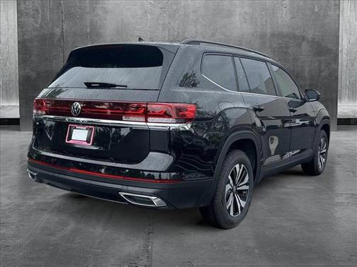 2025 Volkswagen Atlas 2.0T SE