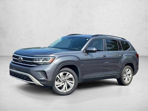 Platinum Gray Metallic 2022 Volkswagen Atlas 2.0T SE w/Technology