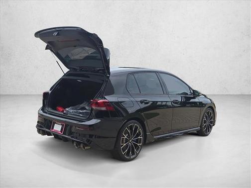 Mythos Black Metallic 2026 Volkswagen Golf R 2.0T DSG
